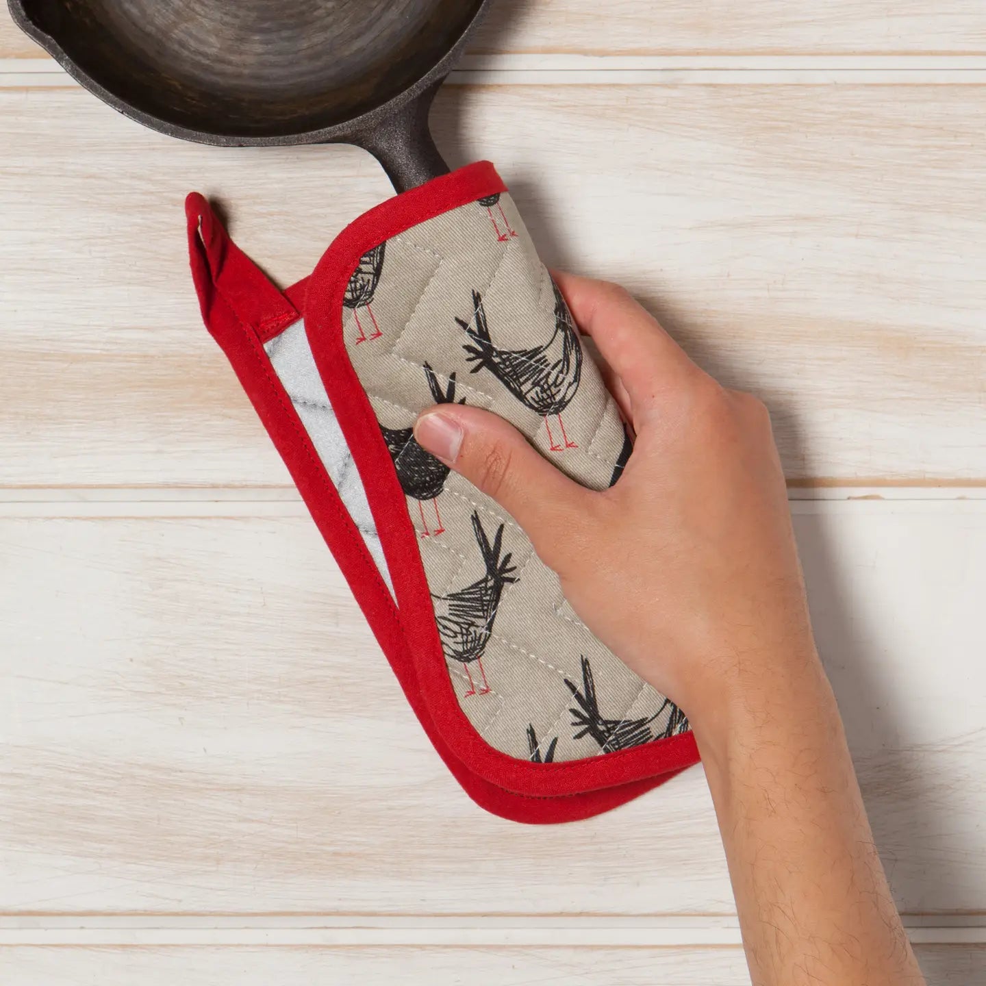 Chicken Scratch Oven Mitt Set